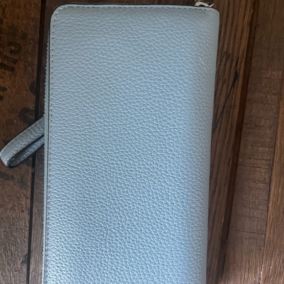 Coach Light Blue Pebbled Leather Zip-Around Wallet with Silver Logo - Picture 4 of 7